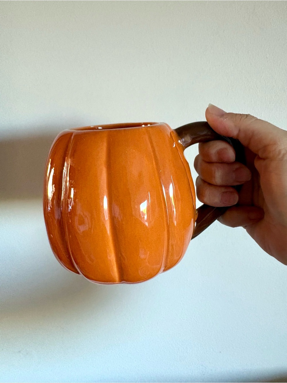 NWT Orange Pumpkin-Shaped Ceramic Mug with Brown Handle, Autumn Halloween Mug